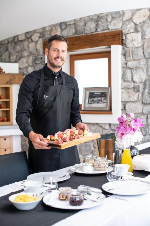 Skrabceva Domacija Hotell Ribnica Exteriör bild