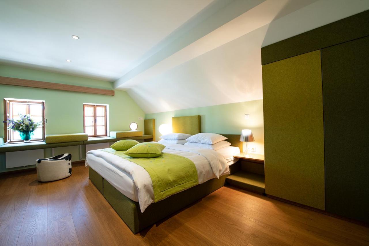 Skrabceva Domacija Hotell Ribnica Exteriör bild